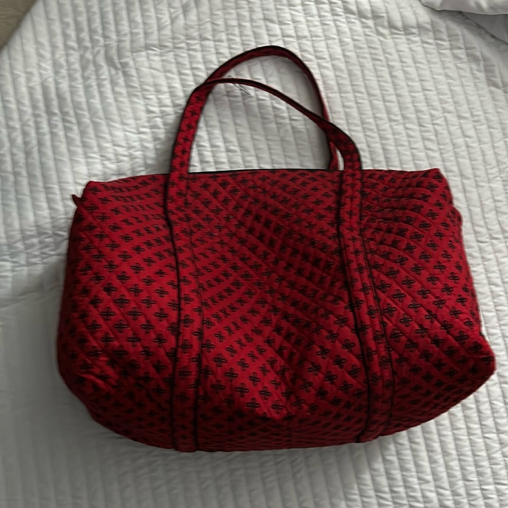 VERA BRADLY DUFFEL BAG
